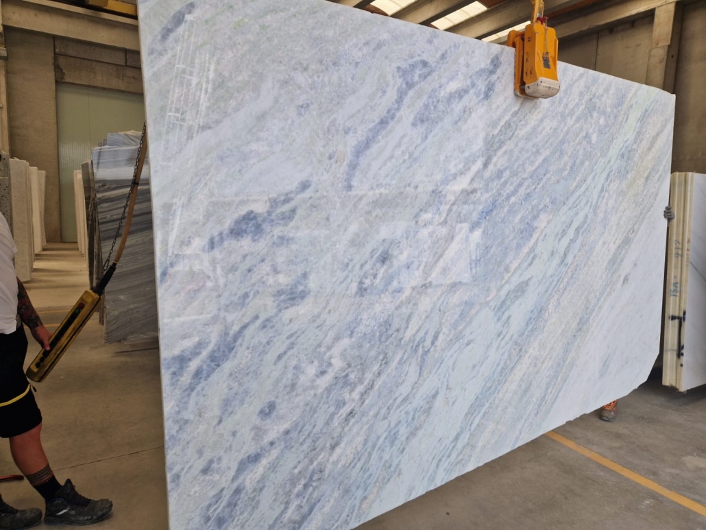 Calcite Blu